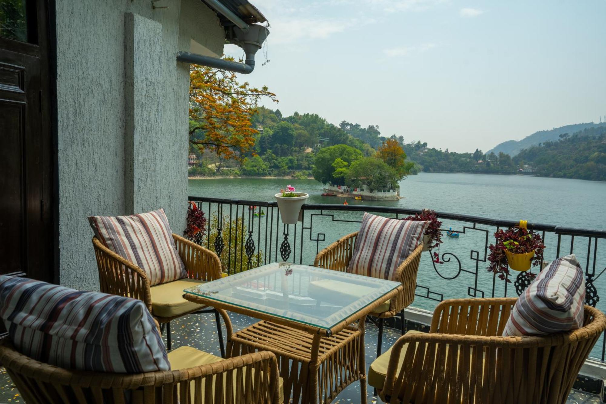 The Lake Hill Nainital Buitenkant foto